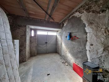 Cosy two-double bedroom town house with spectacular panoramic view and garage. San Buono. Img23