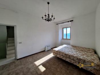 Cosy two-double bedroom town house with spectacular panoramic view and garage. San Buono. Img16