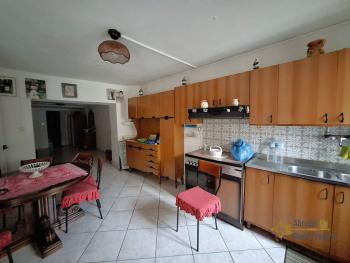 Cosy, two-bedroom town house in perfect conditions. Casalanguida, Abruzzo. Img5