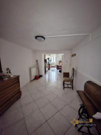 Cosy, two-bedroom town house in perfect conditions. Casalanguida, Abruzzo. Img9