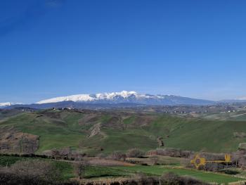 Detached country house with 2100 sqm of land and beautiful panoramic view, near the coast. Furci Img19