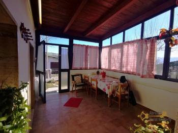 Three-bedroom country house with woodland, in a panoramic location. Fossalto Img9