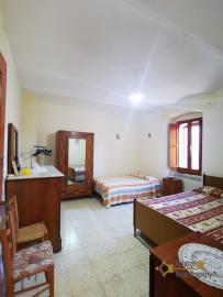 Three-bedroom country house with woodland, in a panoramic location. Fossalto Img22