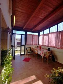 Three-bedroom country house with woodland, in a panoramic location. Fossalto Img10