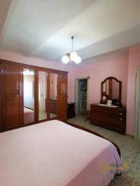 Three-bedroom country house with woodland, in a panoramic location. Fossalto Img19