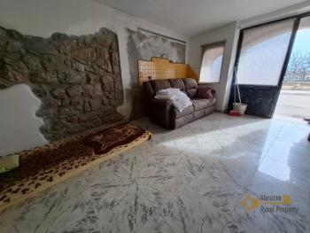 Character town house with panoramic terraced garden and versatile outbuilding with wooden veranda. Mafalda Img4