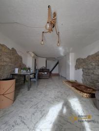 Character town house with panoramic terraced garden and versatile outbuilding with wooden veranda. Mafalda Img3