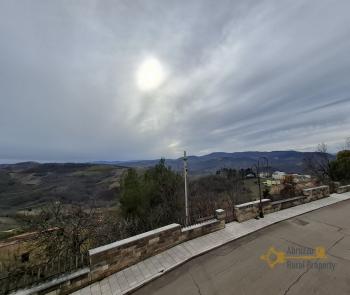 Character town house with panoramic terraced garden and versatile outbuilding with wooden veranda. Mafalda Img19