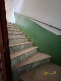 Charming character town house with vaulted ceilings and original features. San Giovanni Lipioni Img15