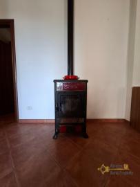 Four-bedroom completely restored town house with terrace, large garage and stone cellars. Palmoli. Img16