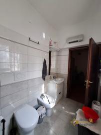 Four-bedroom completely restored town house with terrace, large garage and stone cellars. Palmoli. Img21