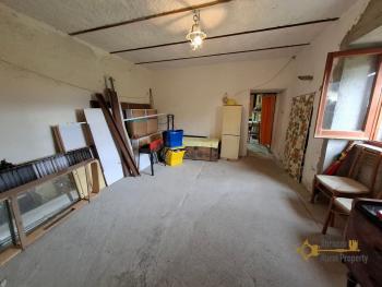 Large, panoramic country house with 13.400 sqm of land between Sea and Mountains. Arielli Img9