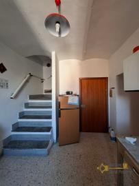 Large, five-bedroom traditional stone house with character, vaulted ceilings and two cellars. Fossalto Img7