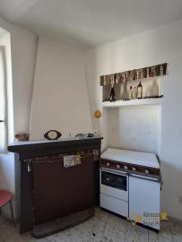 Large, five-bedroom traditional stone house with character, vaulted ceilings and two cellars. Fossalto Img6