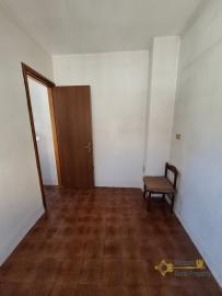 Large, four-bedroom town house with garden and cellar. 30 minutes from ski slopes. Pescolanciano Img13