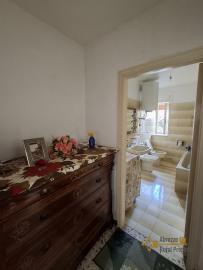 Two-bedroom stone house in habitable conditions with two cellars and outbuilding/garage. Guilmi Img16