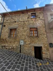 Cosy, two-bedroom stone house in perfect conditions, completely restored. Guilmi Img24