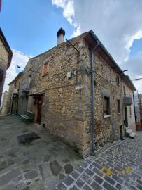 Cosy, two-bedroom stone house in perfect conditions, completely restored. Guilmi Img25
