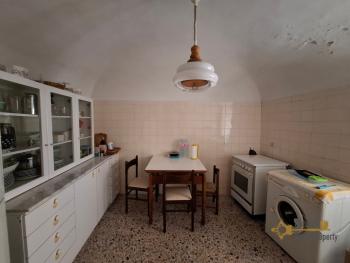 Spacious four-bedroom townhouse in the heart of Pollutri, just 14 minutes from the Adriatic Coast Img30