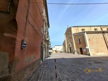 Spacious four-bedroom townhouse in the heart of Pollutri, just 14 minutes from the Adriatic Coast Img36