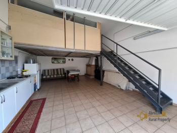 Perfect condition town house with two bedrooms, panoramic balcony and a large garage, ready to live in. Celenza sul Trigno. Img28