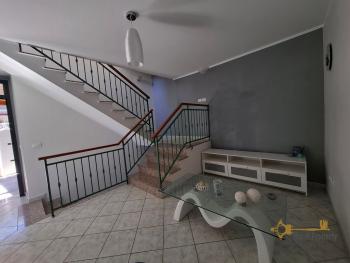 Charming town house in perfect condition with panoramic balconies, terrace, garden and annex. Tornareccio Img19