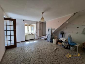 Charming town house in perfect condition with panoramic balconies, terrace, garden and annex. Tornareccio Img36