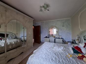 Three-bedroom country house with 6.180 sqm of land, terrace, large garage and annex. Trivento Img22