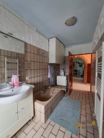 Three-bedroom country house with 6.180 sqm of land, terrace, large garage and annex. Trivento Img25