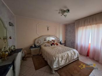 Three-bedroom country house with 6.180 sqm of land, terrace, large garage and annex. Trivento Img20