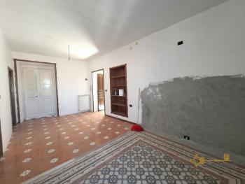260 sqm character apartment with vintage details, sea view panoramic terrace and two annexes. Img13