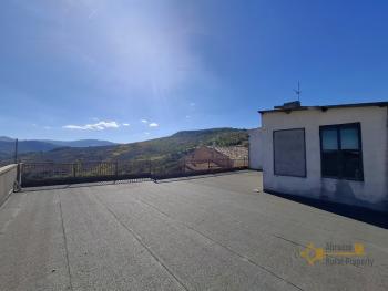 260 sqm character apartment with vintage details, sea view panoramic terrace and two annexes. Img40