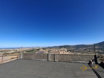 260 sqm character apartment with vintage details, sea view panoramic terrace and two annexes. Img37