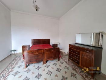 260 sqm character apartment with vintage details, sea view panoramic terrace and two annexes. Img23