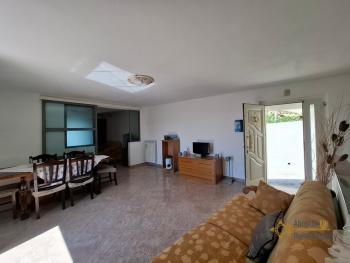 Spacious detached townhouse with panoramic views, terrace, garden, garage and annex, at just 25 minutes from the Adriatic Coast. Tufillo Img8