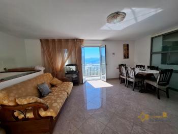 Spacious detached townhouse with panoramic views, terrace, garden, garage and annex, at just 25 minutes from the Adriatic Coast. Tufillo Img5