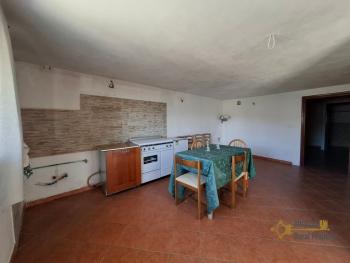 Spacious detached townhouse with panoramic views, terrace, garden, garage and annex, at just 25 minutes from the Adriatic Coast. Tufillo Img34