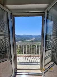 Spacious detached townhouse with panoramic views, terrace, garden, garage and annex, at just 25 minutes from the Adriatic Coast. Tufillo Img6