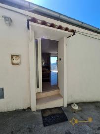 Spacious detached townhouse with panoramic views, terrace, garden, garage and annex, at just 25 minutes from the Adriatic Coast. Tufillo Img4