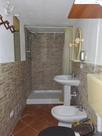 Spacious detached townhouse with panoramic views, terrace, garden, garage and annex, at just 25 minutes from the Adriatic Coast. Tufillo Img38