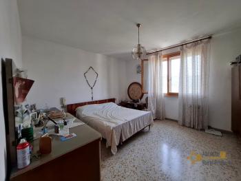 Two-bedroom town house with panoramic terrace, at only 30 minutes’ drive from the Adriatic coast. Celenza Sul Trigno. Img9