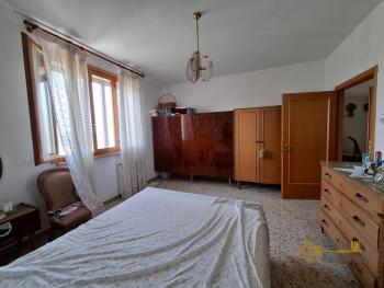 Two-bedroom town house with panoramic terrace, at only 30 minutes’ drive from the Adriatic coast. Celenza Sul Trigno. Img10