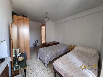Large 155 sqm, five-bedroom stone town house with panoramic mountain view. Central heating system. Trivento Img22