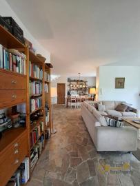 Exclusive, Move-in Ready Country Villa with Pool, Guesthouses and 7.050 sqm of land in the beautiful countryside of Castelverrino Img22
