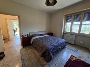 Stunning, fully restored country retreat with 7 hectares of land with olive grove, woodland and breathtaking views Img24