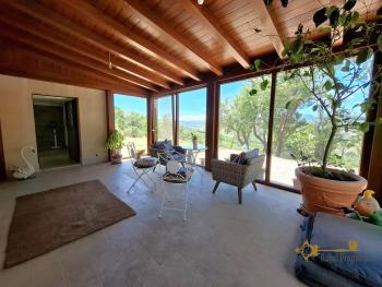 Stunning, fully restored country retreat with 7 hectares of land with olive grove, woodland and breathtaking views Img3