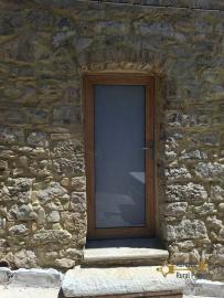 Charming recently restored stone house with two bedrooms, vaulted ceilings, exposed stone and bricks. Torrebruna. Img19