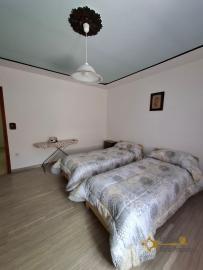 Move-in Ready Three-Bedroom Town House with Garage in the Heart of Castiglione Messer Marino Img17