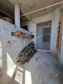 Beautiful, detached town house with 4 bedrooms, large cellar, garage and 655 sqm of land. Guardiabruna. Img26