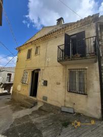 Two-bedroom town house in perfect conditions with two cellars. Celenza Sul Trigno Img28